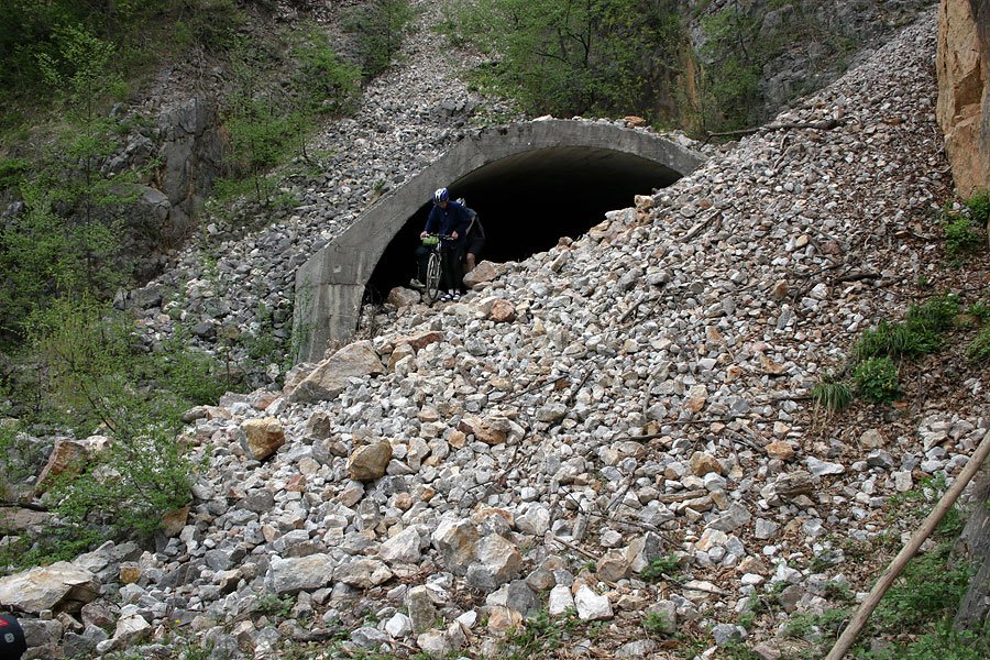 drogazasypanychtuneliwserbii8.jpg